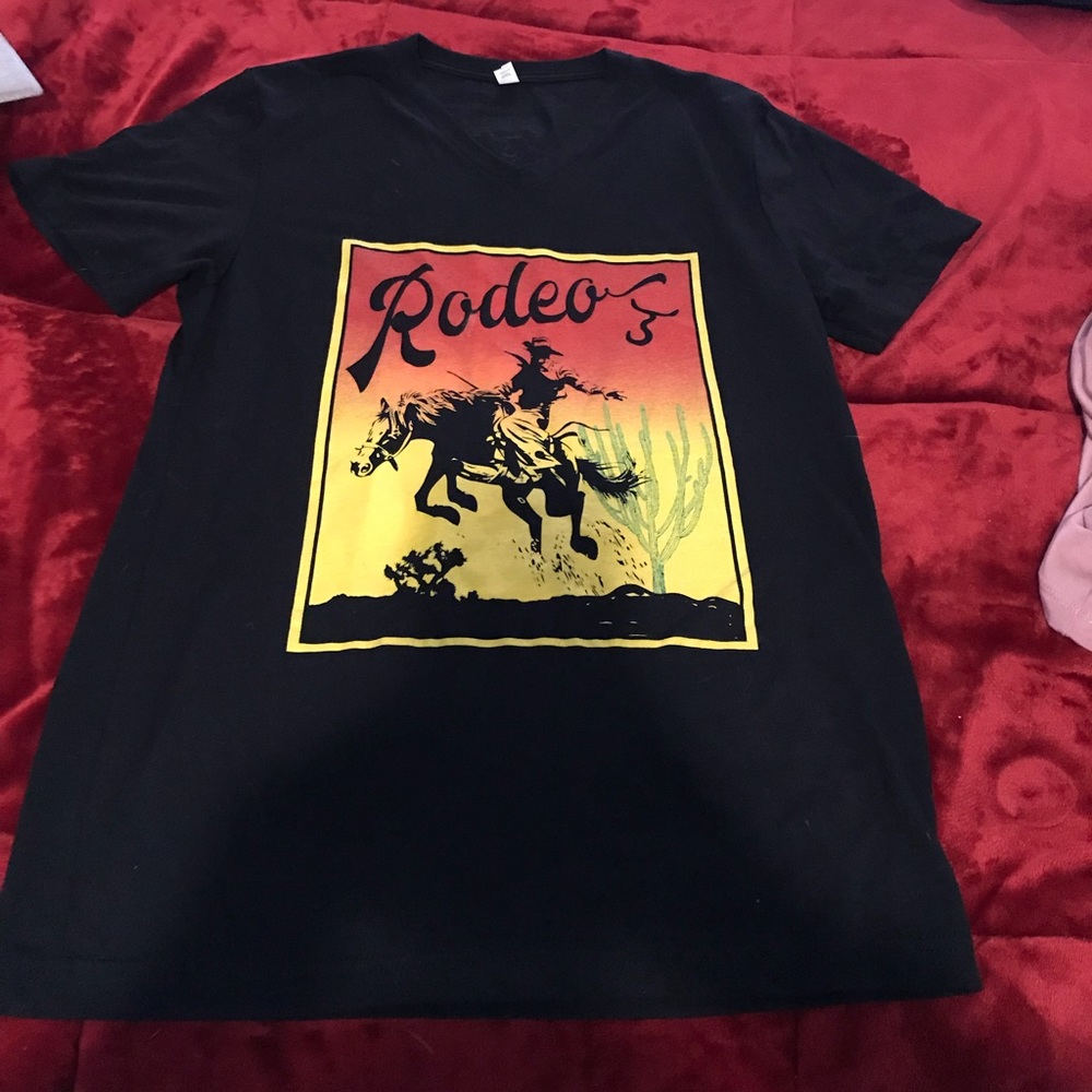 Twisted J large t shirt